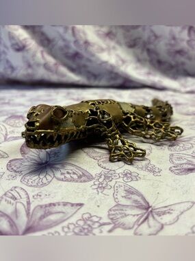 🗝️Vintage Hand-Crafted Metal Gecko
